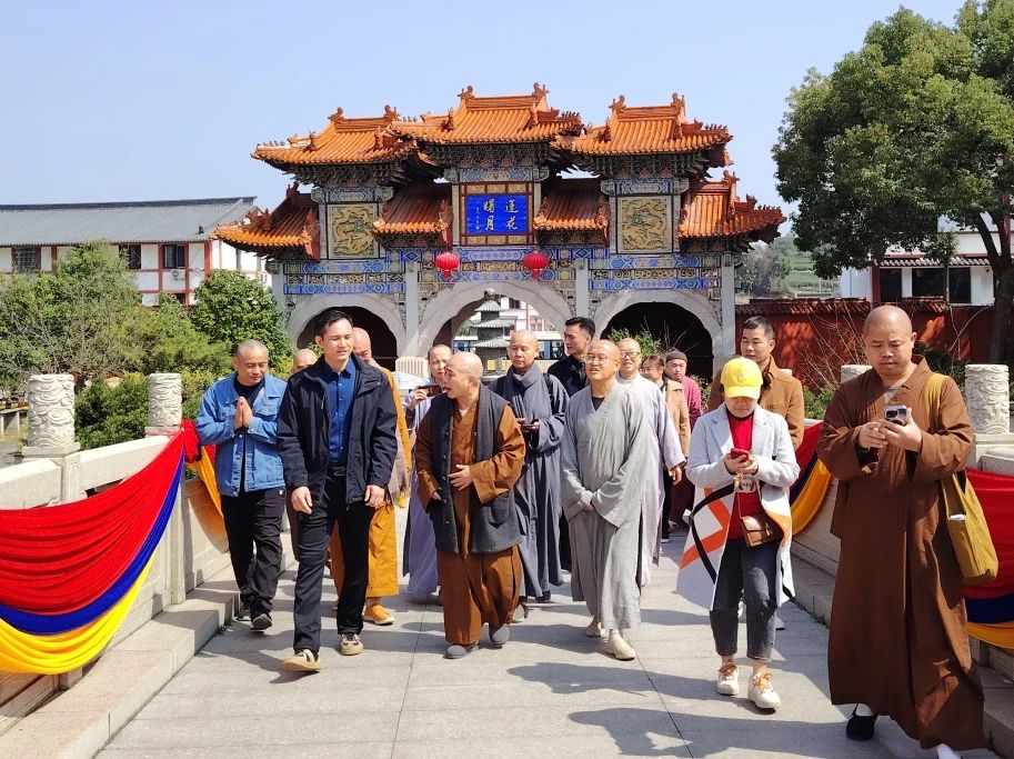 【资国时讯】海南省陵水县统战部王不切副部长一行莅临福鼎资国寺调研考察