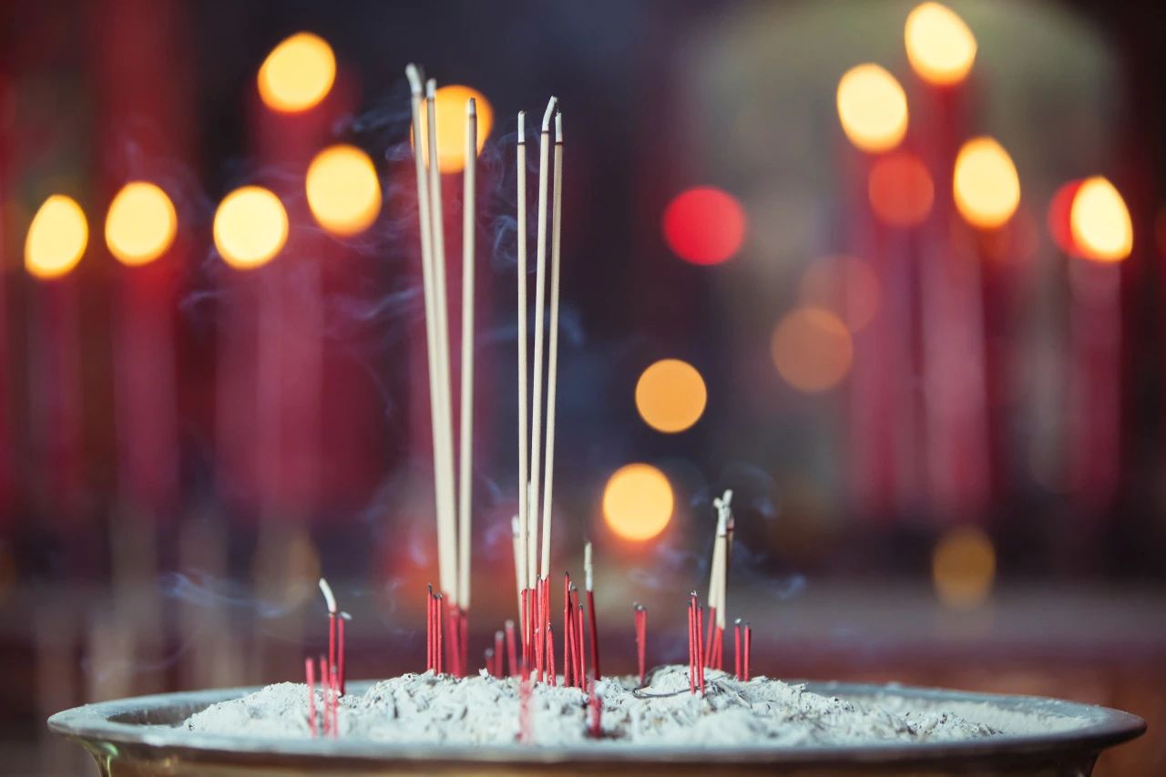 清明去寺庙如何正确祈福？