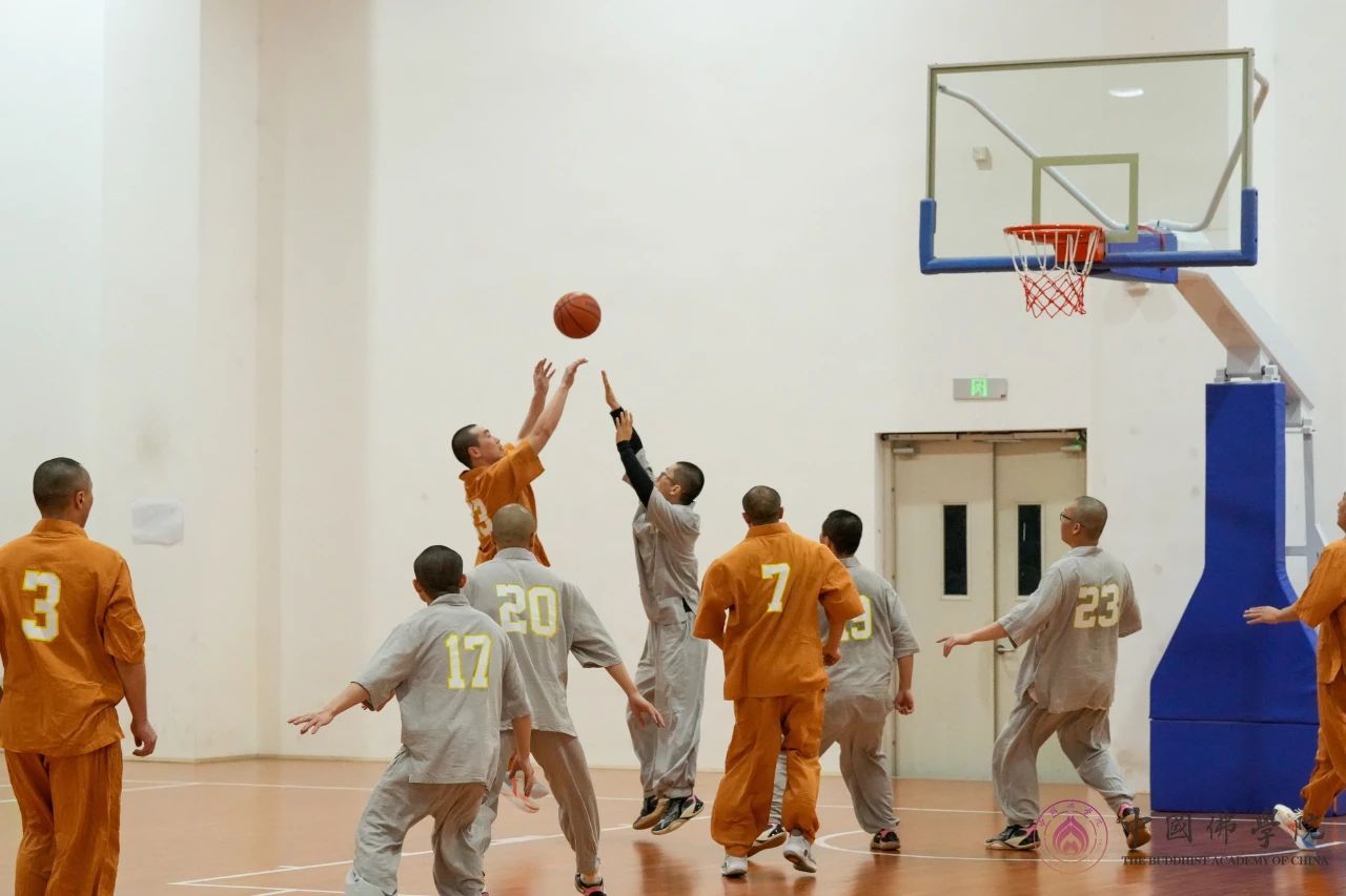 中国佛学院举办2024年人间杯篮球友谊赛暨五一运动会