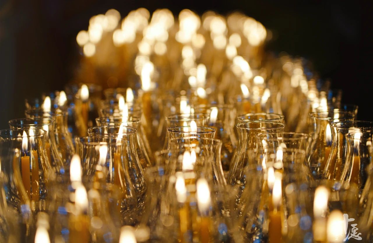 联合国卫塞节｜世界各地佛教长老为全球和平点灯祈福（多图）