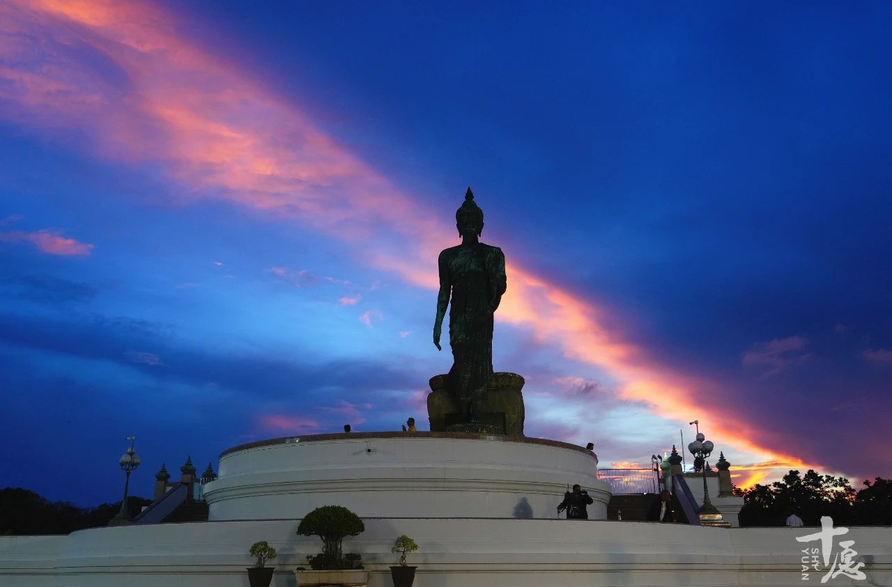 联合国卫塞节｜世界各地佛教长老为全球和平点灯祈福（多图）