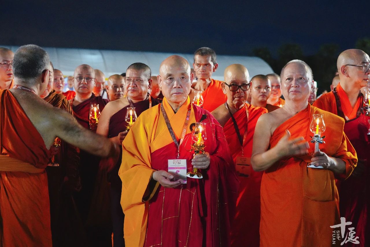 联合国卫塞节｜世界各地佛教长老为全球和平点灯祈福（多图）