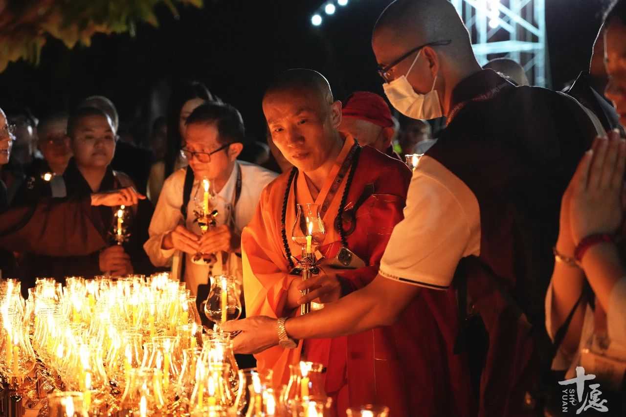 联合国卫塞节｜世界各地佛教长老为全球和平点灯祈福（多图）
