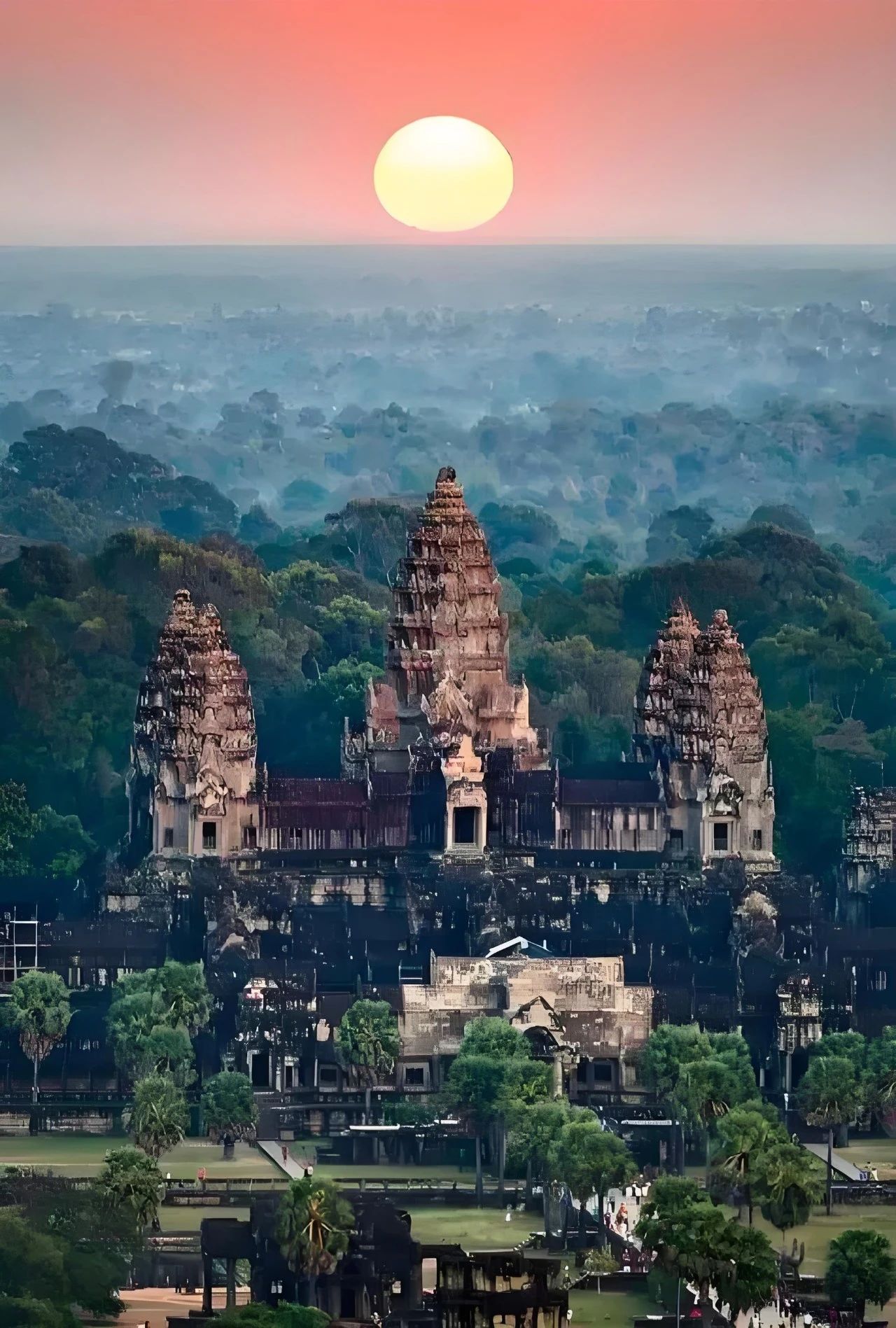 万盏莲灯寄哀思 照亮中柬法谊桥