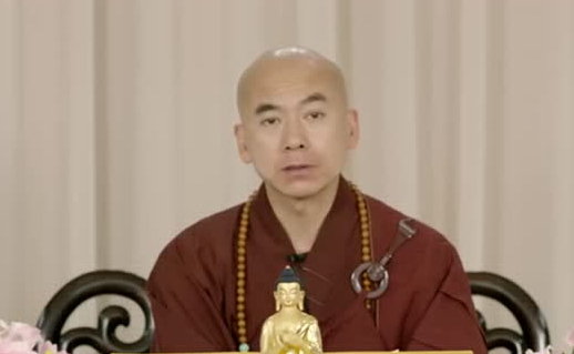 天因法师 : 做家务或者吃饭时听经会不会不恭敬？