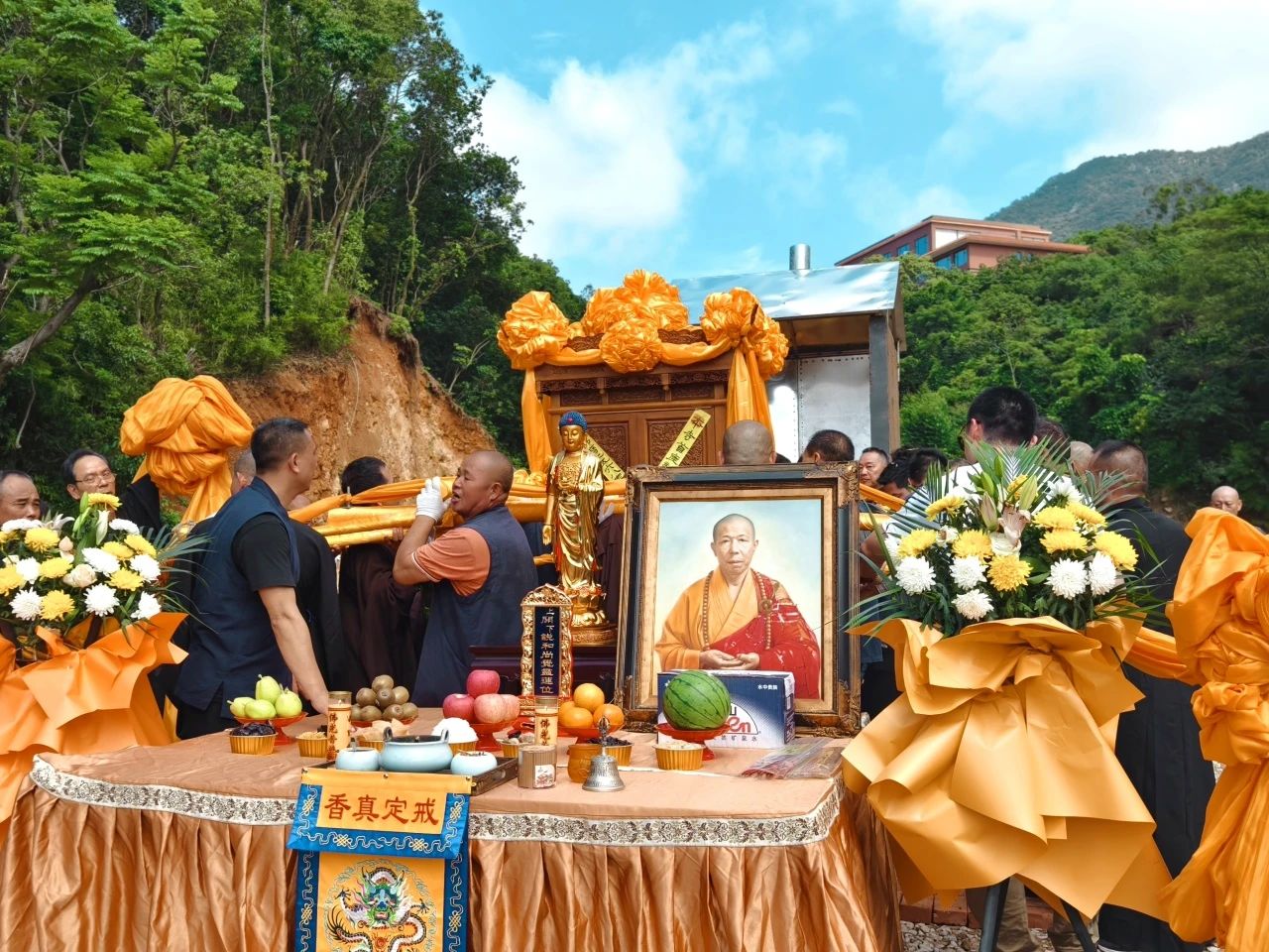 功德圆满，驾返莲邦——开说长老荼毗法会殊胜圆满