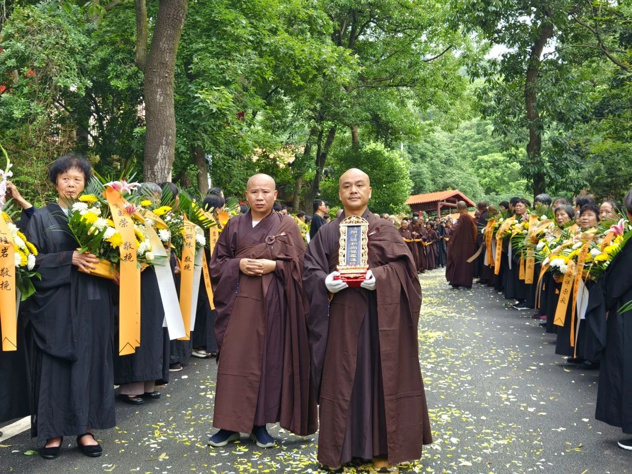功德圆满，驾返莲邦——开说长老荼毗法会殊胜圆满