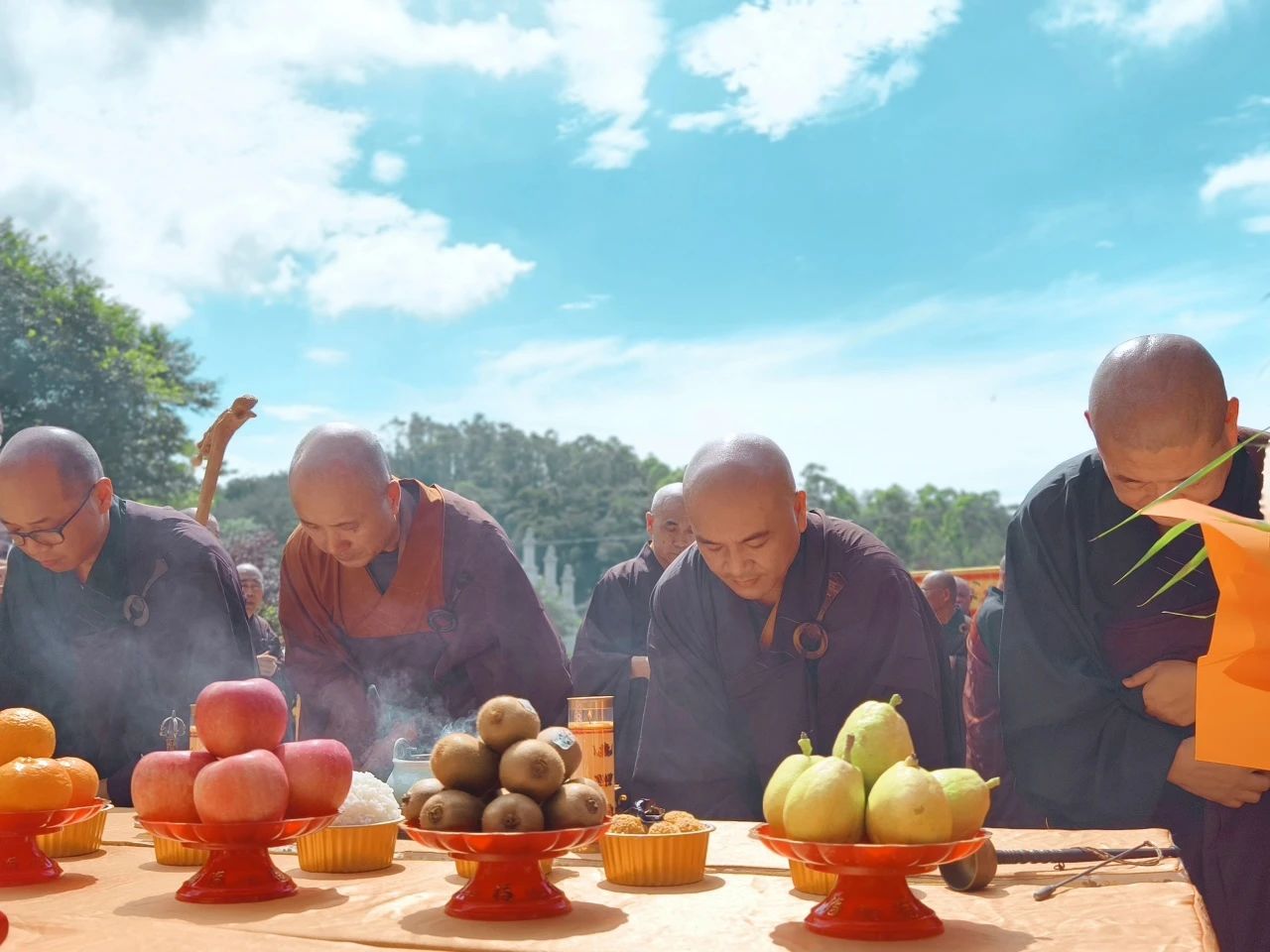 功德圆满，驾返莲邦——开说长老荼毗法会殊胜圆满