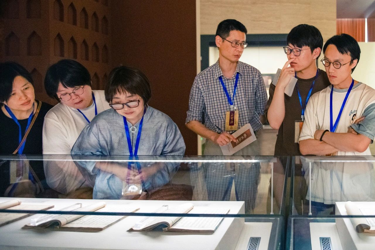 “佛典浙韵——浙江大藏经文化展”在浙江图书馆开幕