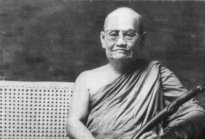 阿姜查尊者：人们追求谋生的知识，并不追求实相