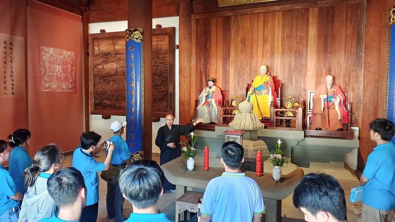 台湾青年学子走进黄檗山万福寺，探寻黄檗文化同宗同源