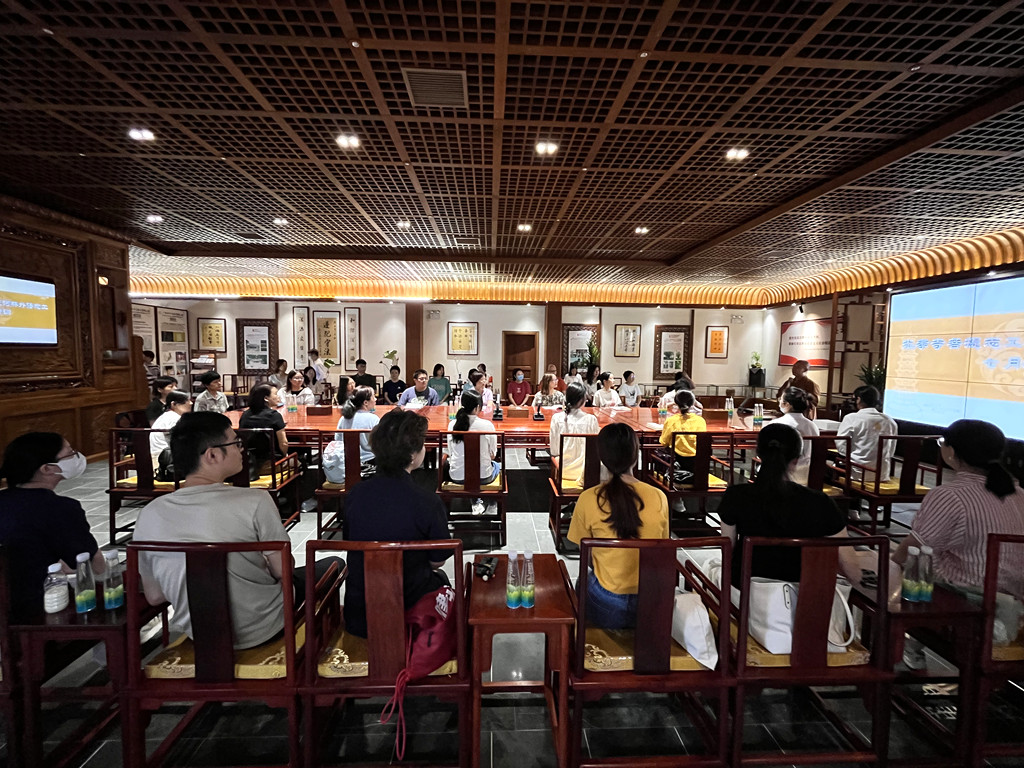 我寺举行七月新晋菩提义工、诃林书院外语志工培训活动