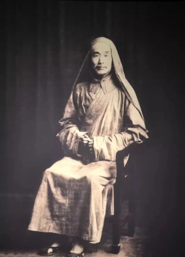 弘一大师：度人度己，处处随缘