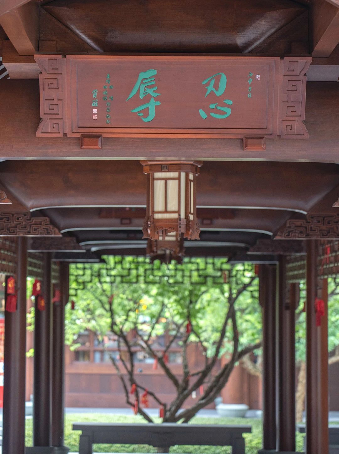 忍无可忍之时，到底还要不要忍？