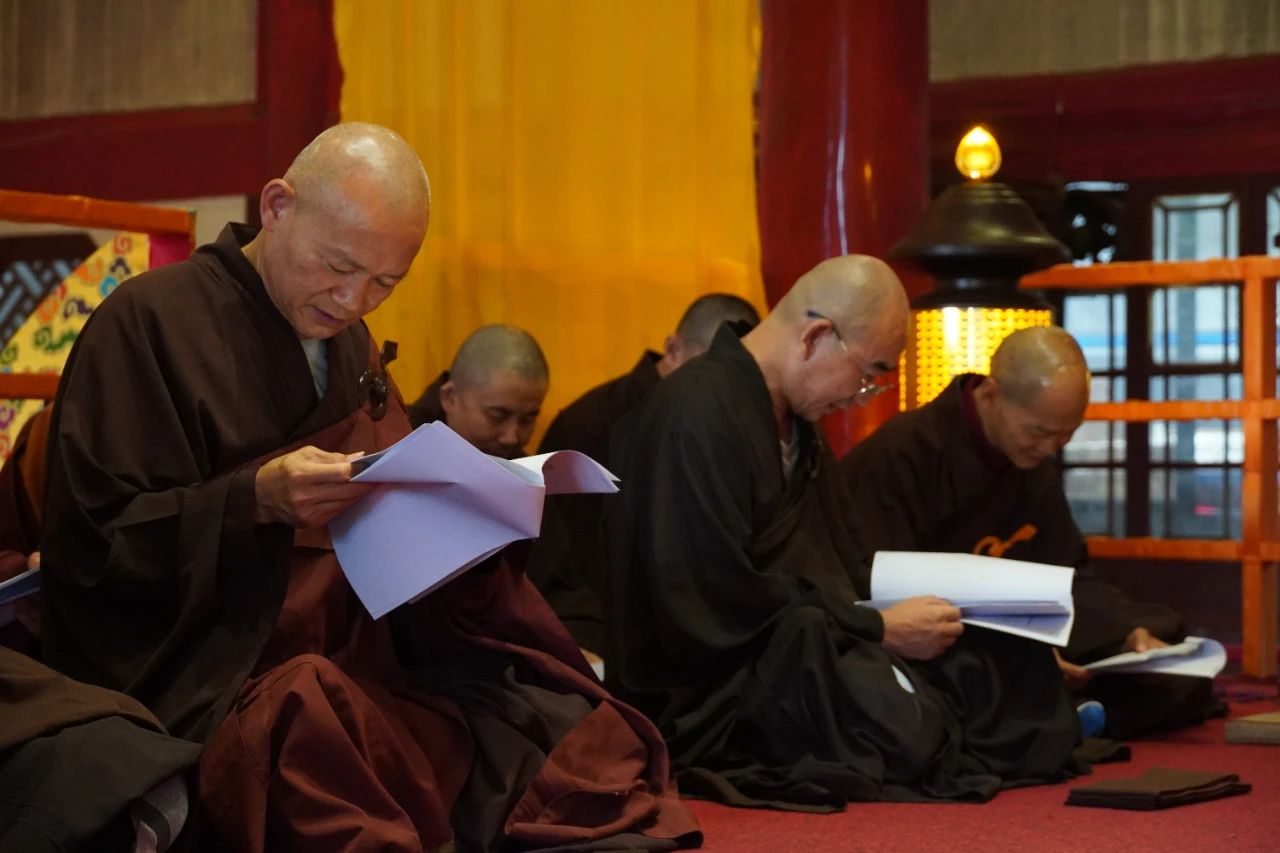 解夏丨雪峰崇圣禅寺安居比丘僧今日如法自恣