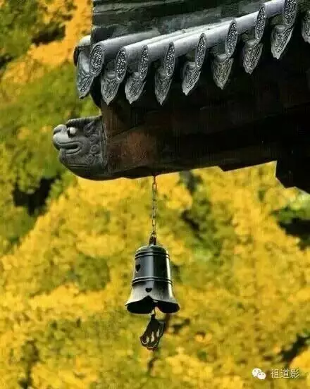 看人不顺是境界太小，痛苦太多是智慧不够