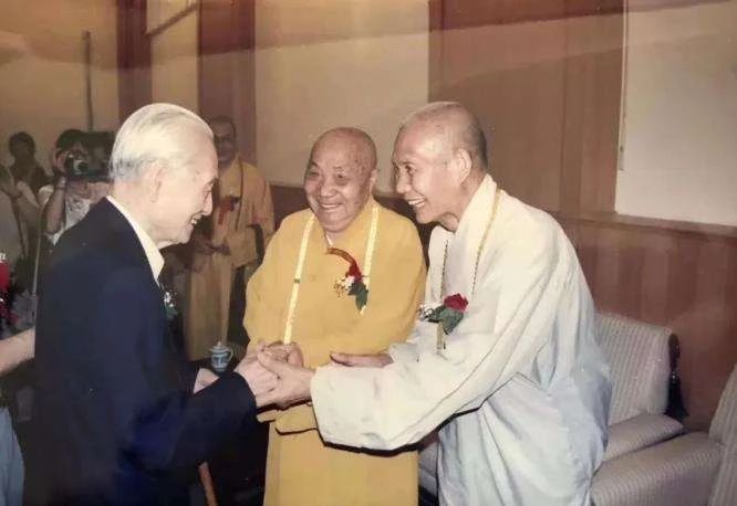 佛源老和尚 ：一切众生都贪恋这个色壳子