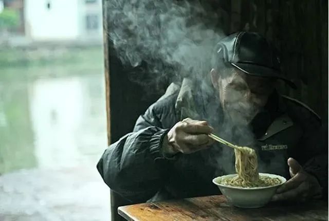 药膳面，每一口都是“胃”你好。老久油酸胃的心头“好面”