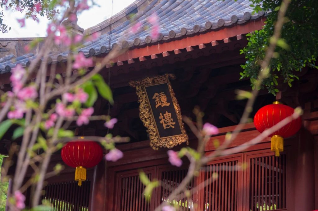 平常心不是“看破红尘”