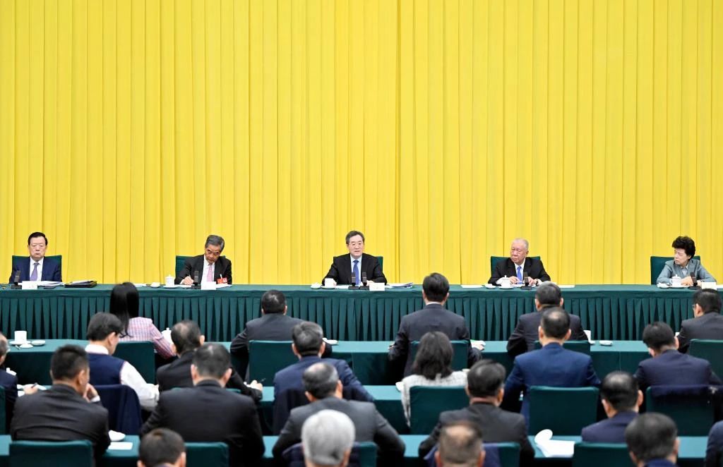 李强赵乐际王沪宁蔡奇丁薛祥李希分别参加全国两会一些团组审议和讨论
