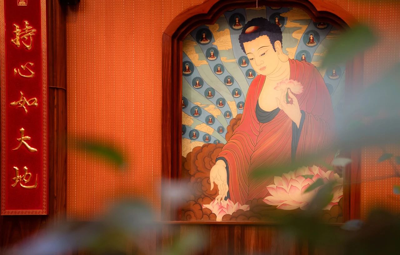 “心外无法，满目青山” 只要念着， 就会很安定