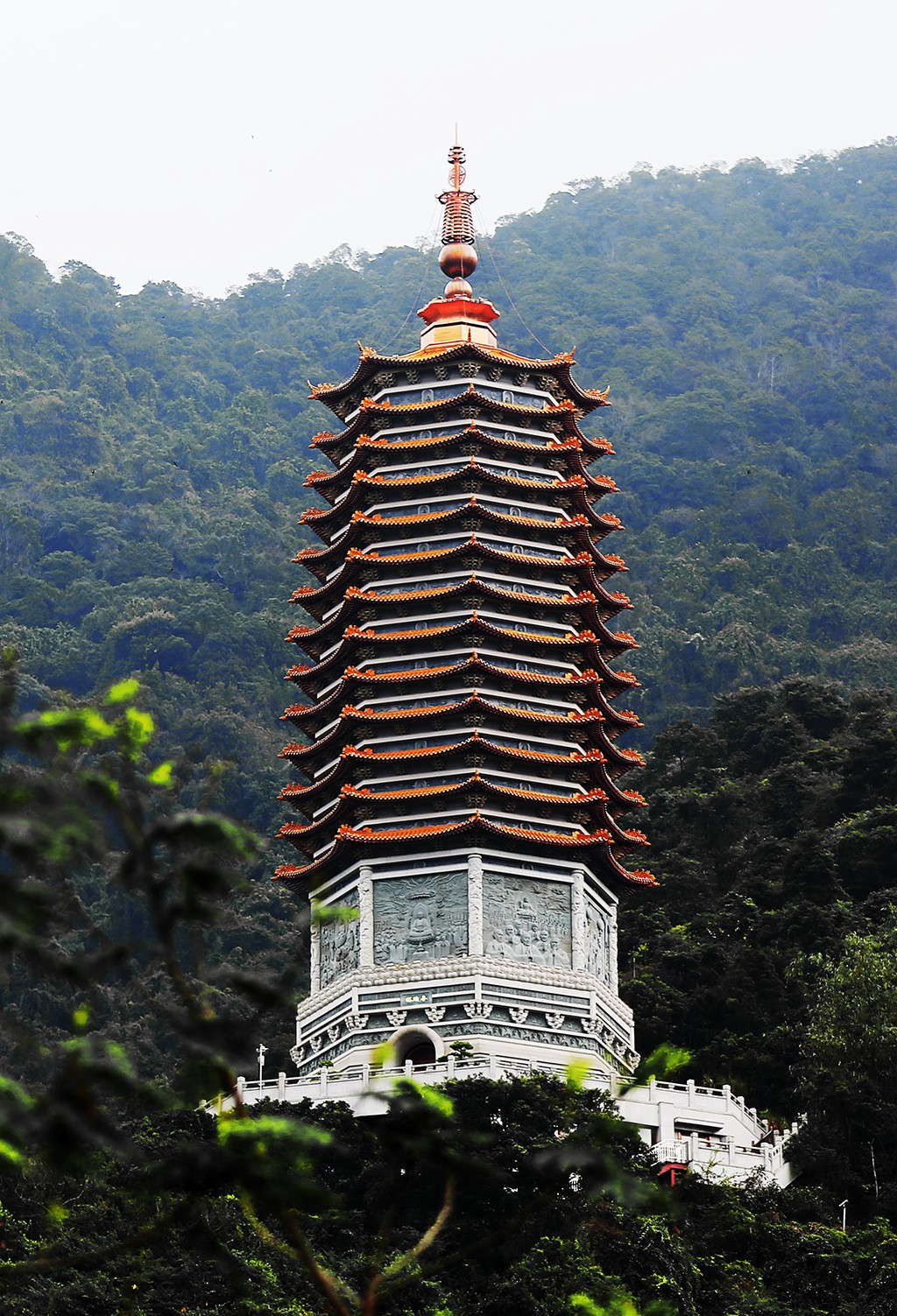 解开怨恨的结，才有明天的路