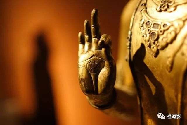 界诠法师：警惕修行中的执着 ！