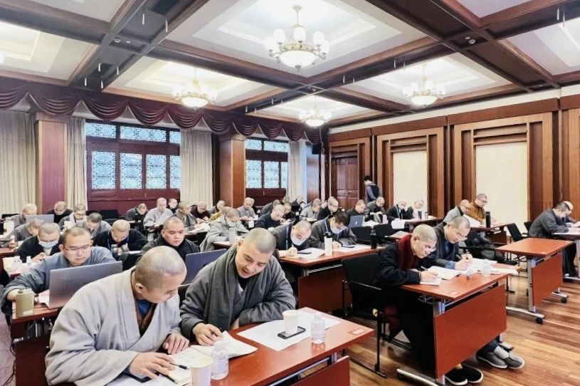 “第二届中国佛教讲经法师高级研习班”及“讲经法师佛教英语高级研习班”第三期在灵隐寺举行