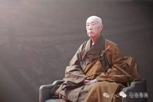 德林老和尚：升座讲经你不盘腿子讲经吗？