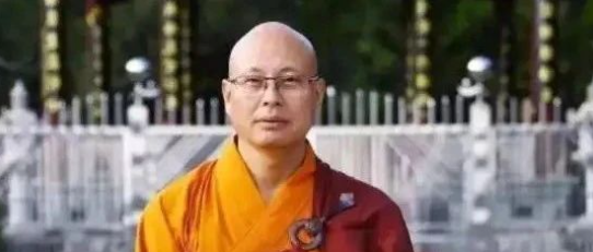 界诠法师 ：造佛像千万不能造半身！