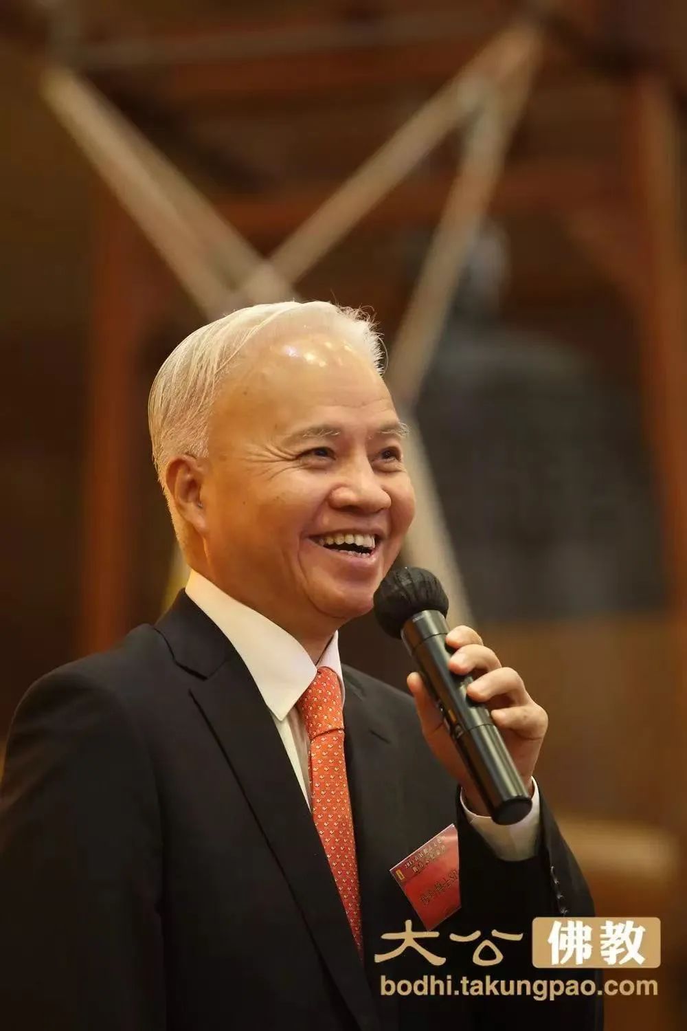 庆回归港府授勋 宽运法师、净因法师、杨钊、高佩璇获颁勋衔