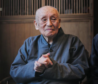 梦参老和尚：敢念这部经的都不是一般人，胆小鬼、作恶者不敢诵