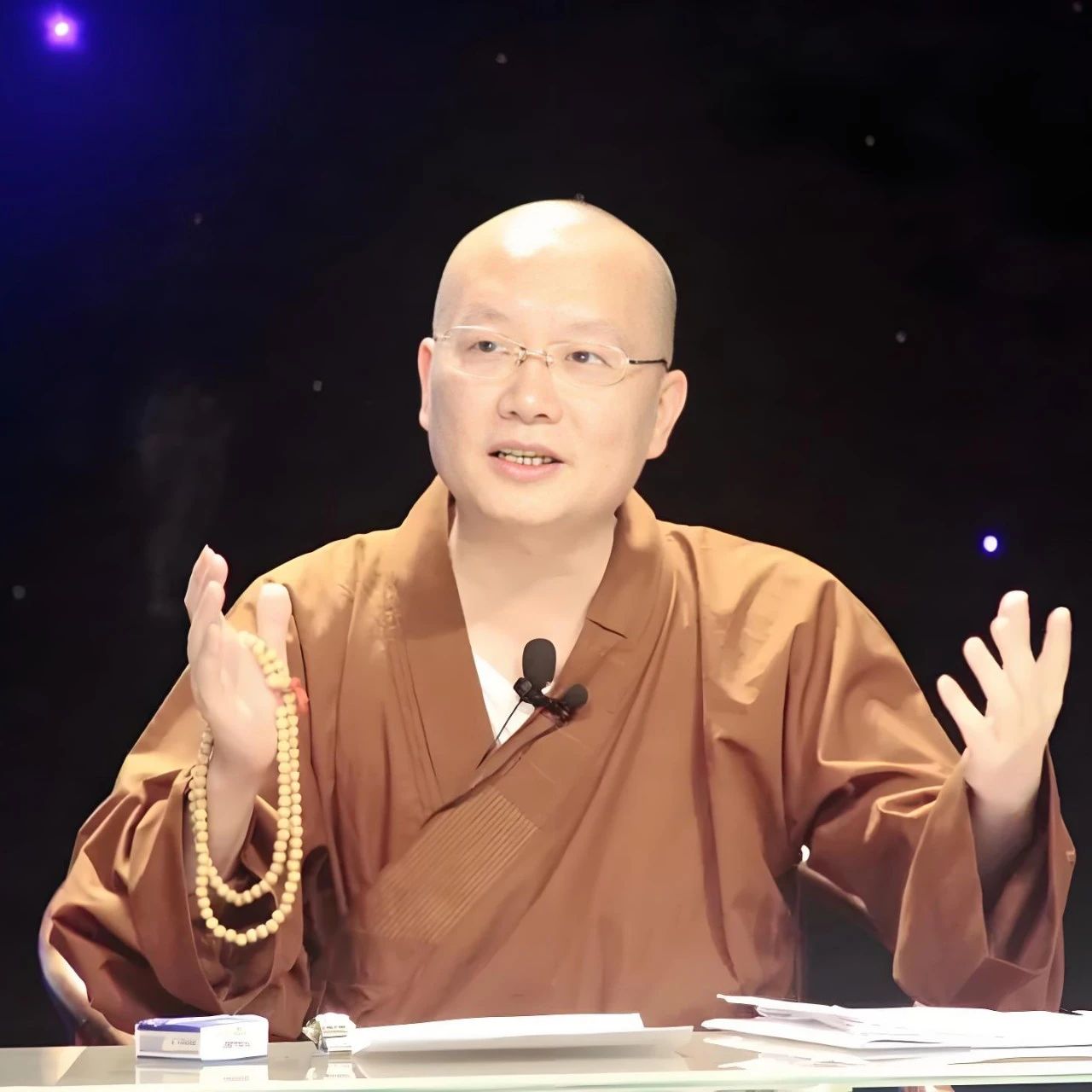 不带敌意的坚决，不带诱惑的深情