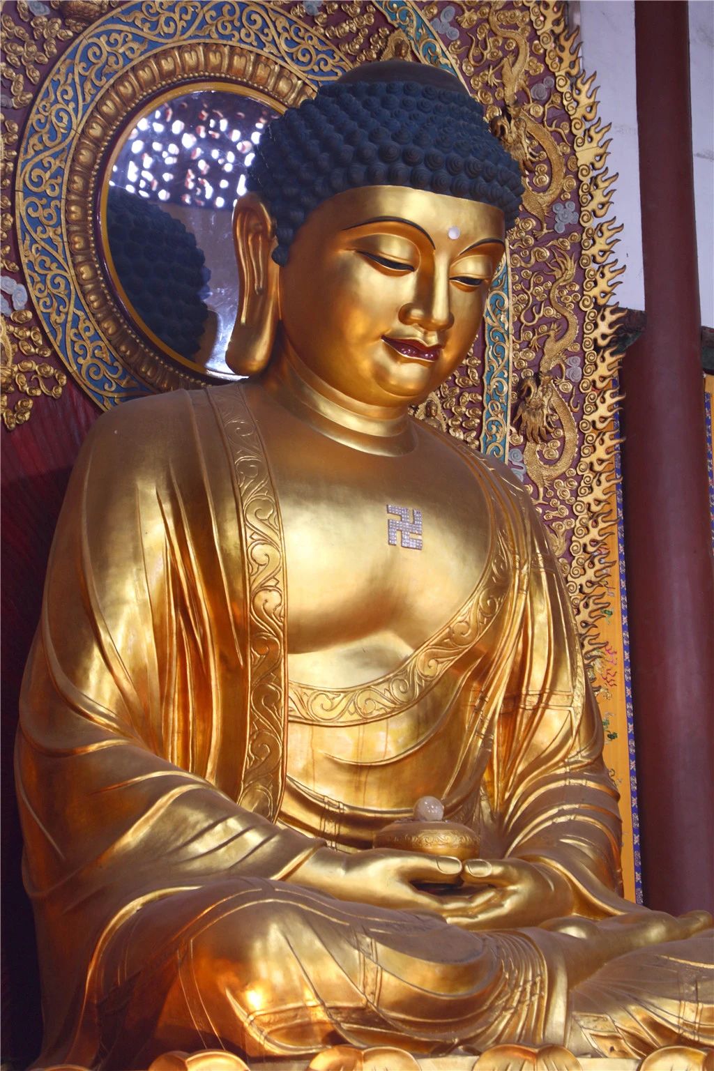 心量广则烦恼少，格局大则功业远