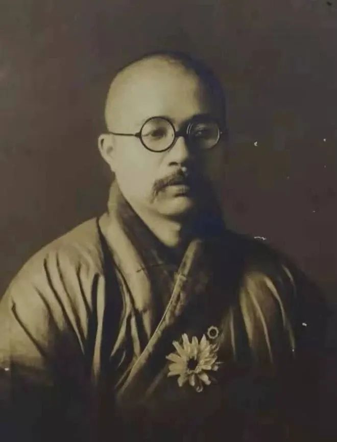 如何念佛不散乱，临终决定往生西方？