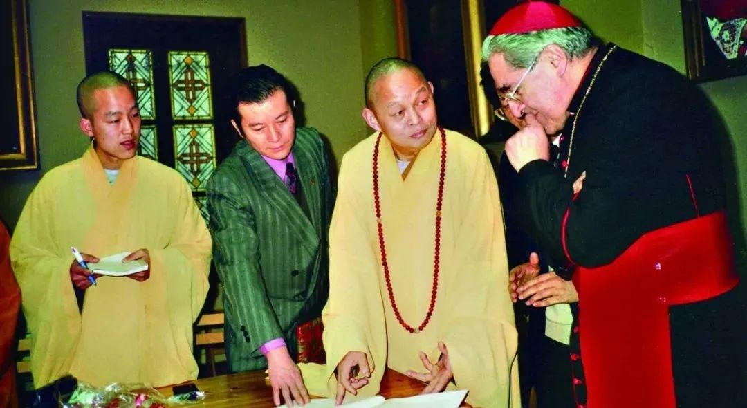 净慧长老：只要牵涉到名利，法就失效了，即使灵验，那一定是妖魔鬼怪附身的邪法，马上有副作用