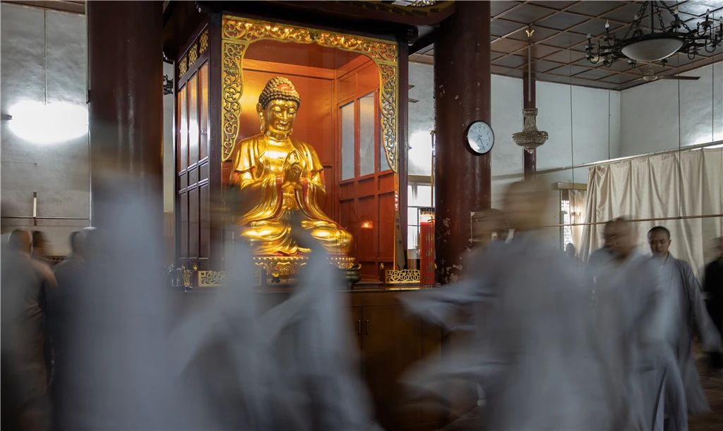 生活最重要的一点，就是专注当下