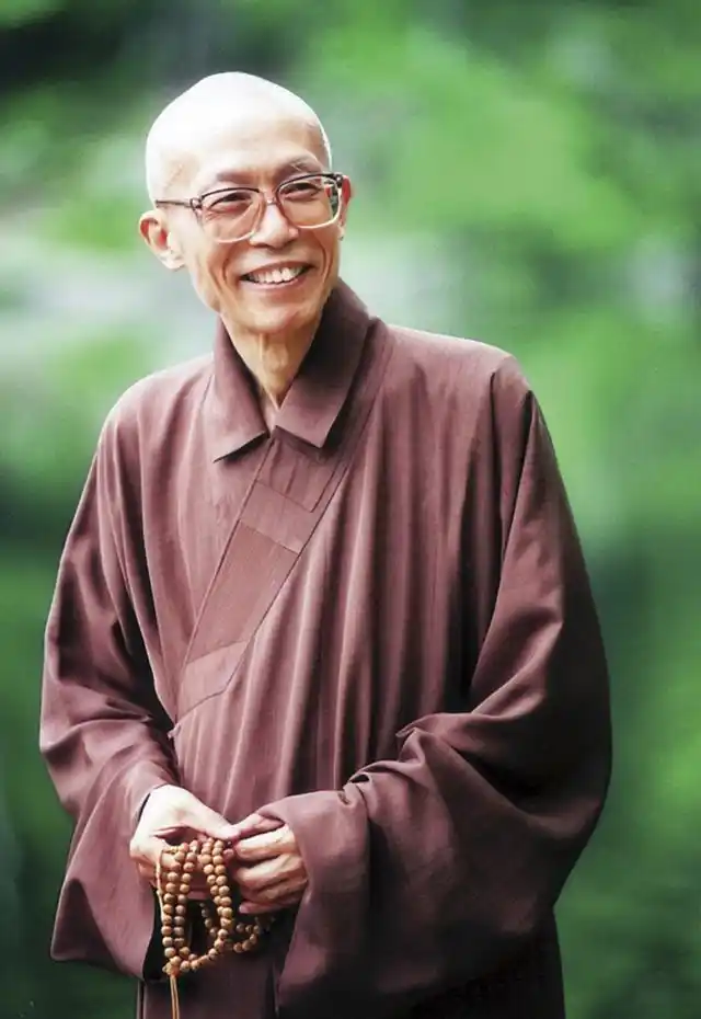 圣严法师 ：佛门弟子不应传播佛门丑事